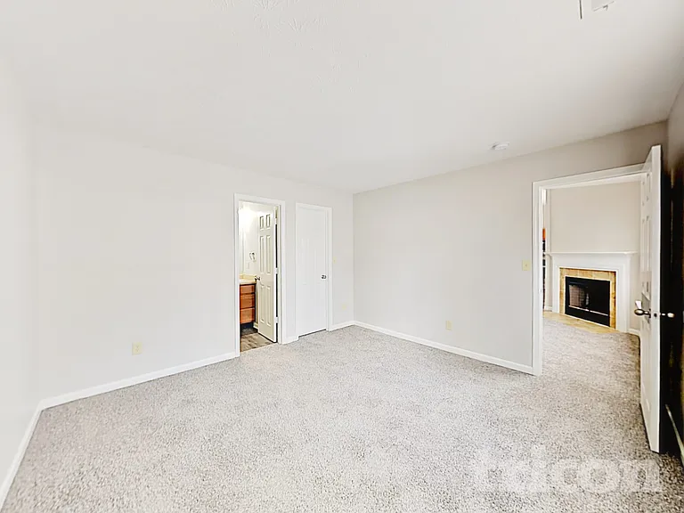 121 Hilltop Farms Blvd — Photo 7