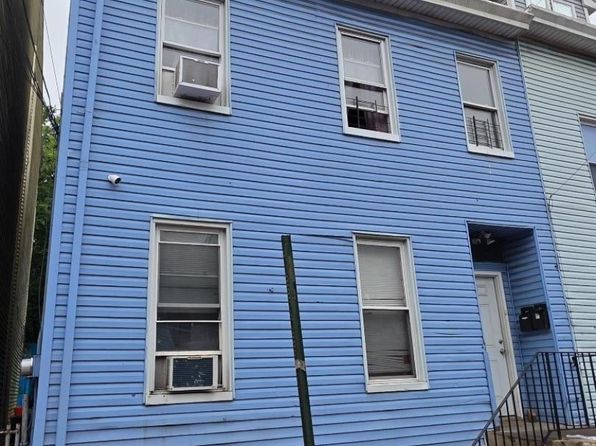 142 Spring St, Paterson City, NJ 07501