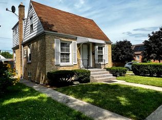 3758 N Pacific Ave, Chicago, IL