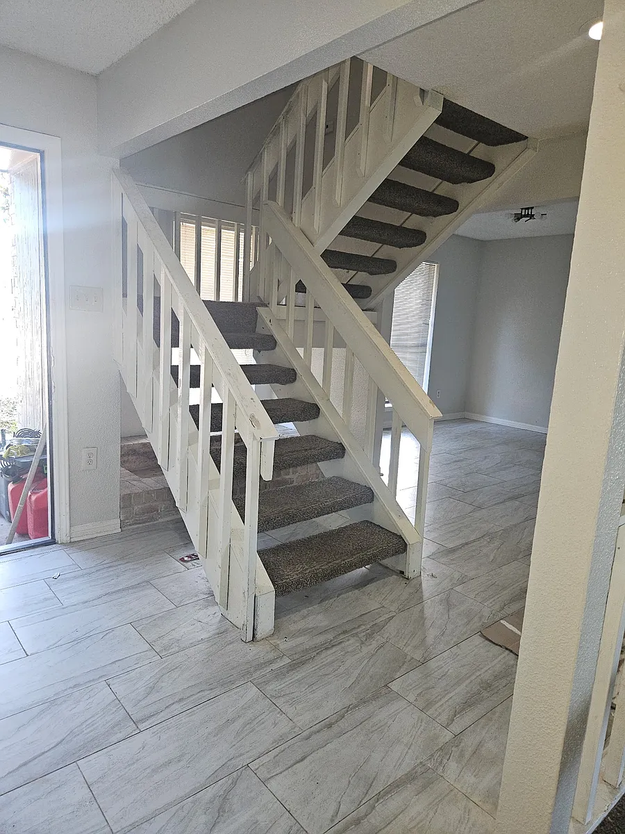 Building Photo - 2803 Skelton Dr