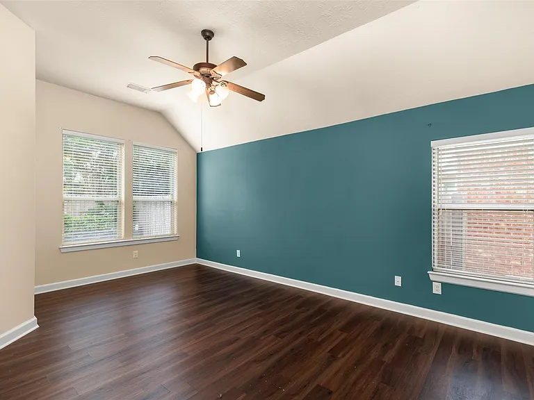 19511 Dunlay Springs Dr — Photo 16