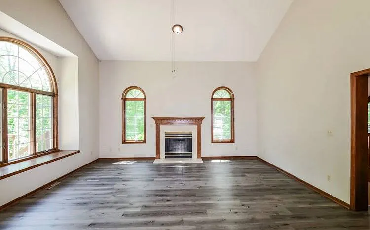 3024 Furness Ct N — Photo 5