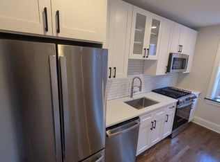 413 N Main St #34, Glen Ellyn, IL 60137