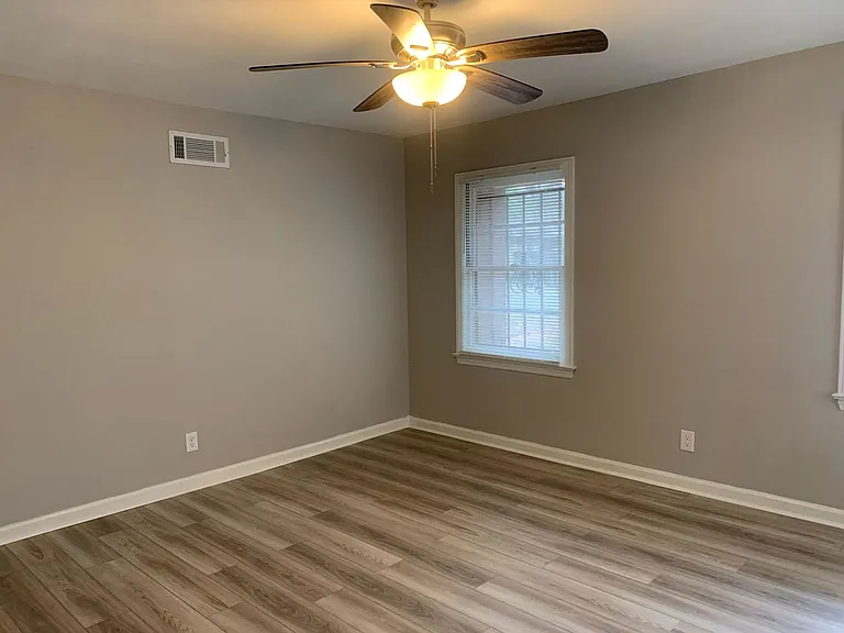 5 Berkley Pl — Photo 12