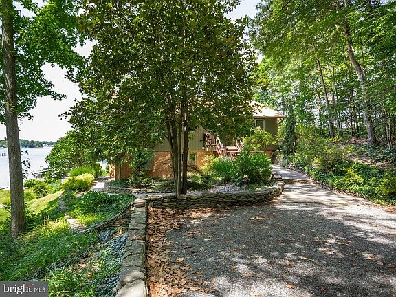 3rd image of 12751 Mill Creek Dr