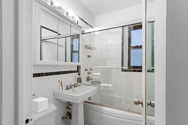 Rented by Platinum Properties | media 18