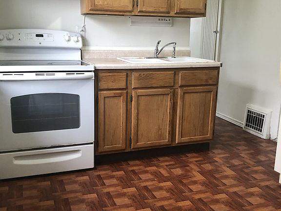 4th image of 1920 25th St
