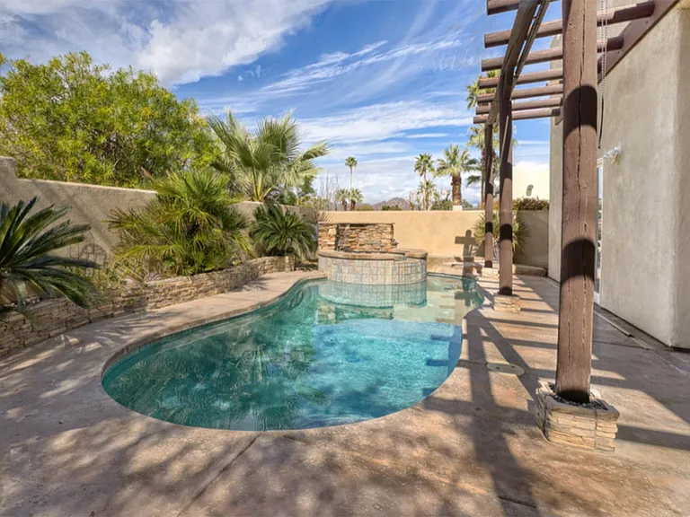 53740 Avenida Navarro — Photo 22