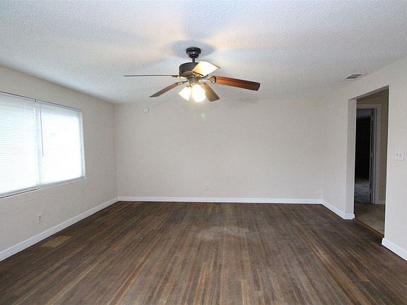 2nd image of 7160 N Palafox St