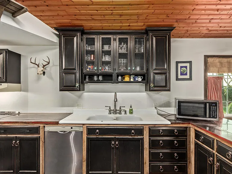 3730 E Kings Ave — Photo 13