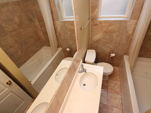 5th image of 2431 N Kedzie Blvd APT 3