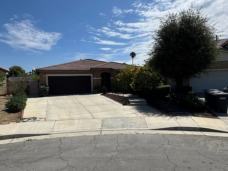 31372 McKenna Ct — Photo 1
