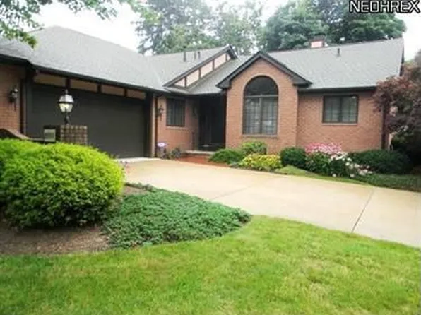 101 N Circle Dr, North Canton, OH 44709