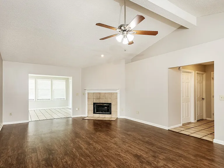 2977 Tuscarora Trl — Photo 3
