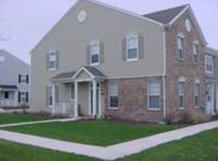 127 Springbrook Trl S, Oswego, IL 60543