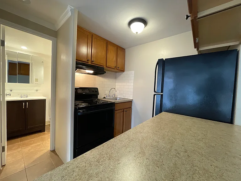 Residence at Governors Park — Photo 27