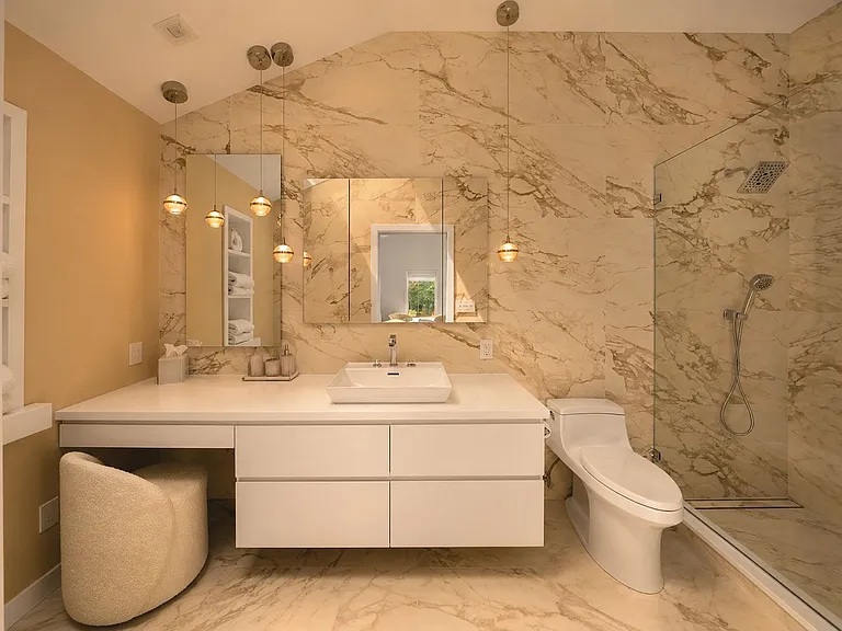 19 Georgica Woods Ln — Photo 9