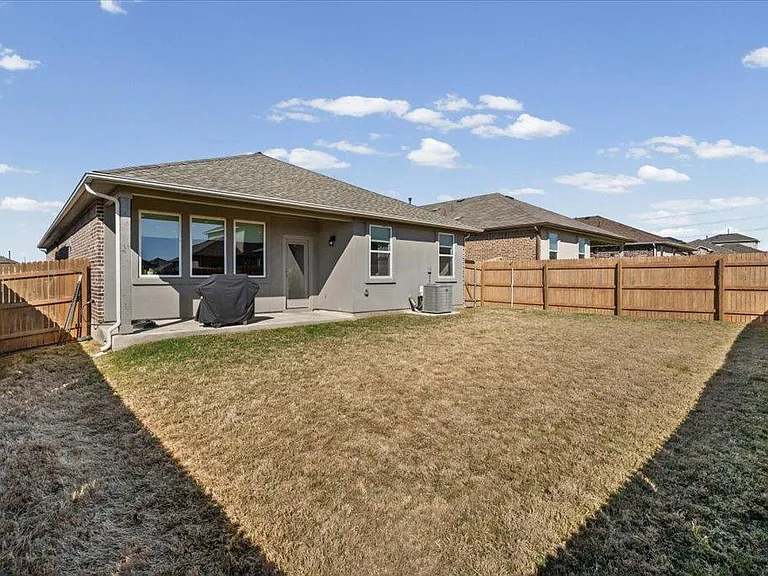 209 Connor Ln — Photo 26