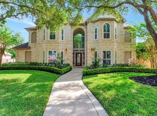 3906 Diamond Grove Ct, Houston, TX 77059