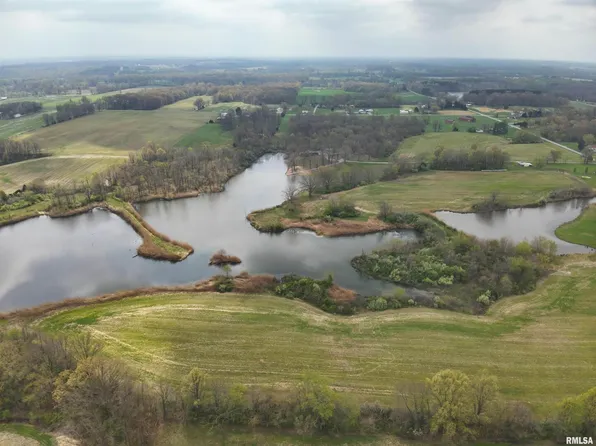 14854 Sesser Lake Rd, Sesser, IL 62884