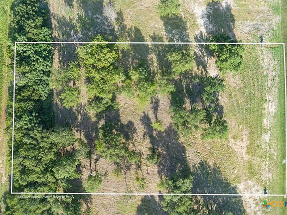 2nd image of 10114 Blanco Springs Rd