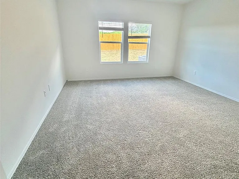 214 Balmorehea St — Photo 12