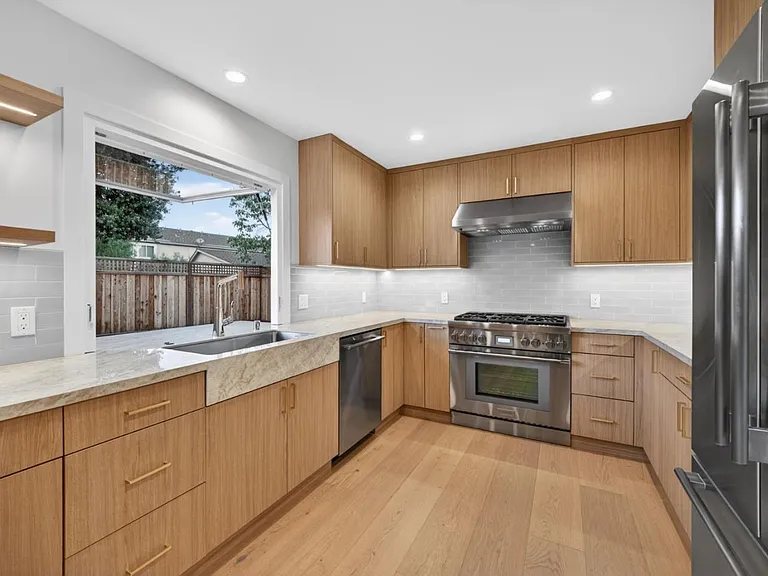 1347 Marlin Ave — Photo 14