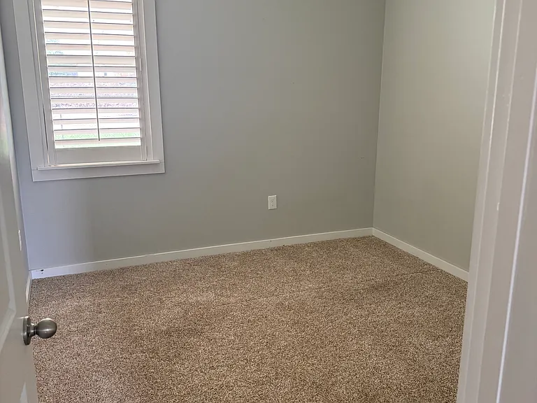 4307 Wyndcliff Cir — Photo 17