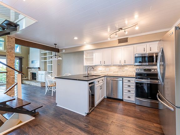 5th image of 300 Rush Creek Dr APT A2