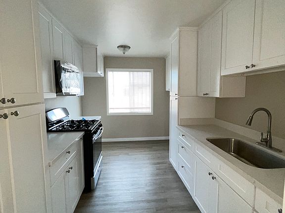 4th image of 10338-10340 State St #10338