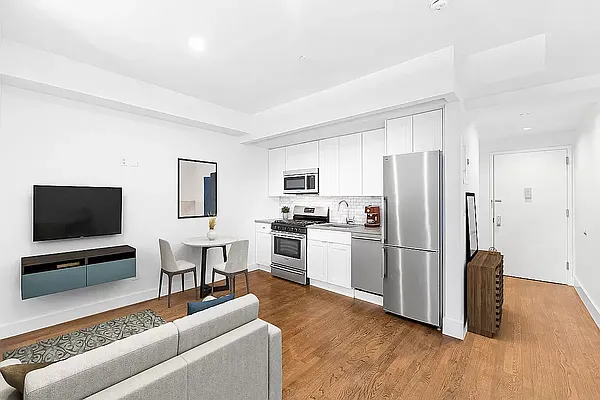 Rented by REAL New York | media 14