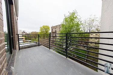 Rented by Skyline Group Real Estate