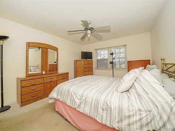 4th image of 37 Santa Barbara Drive
