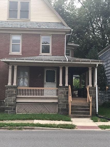 1129 Market St. front view