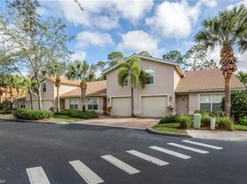 3505 Avion Woods Ct, Naples, FL