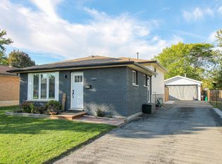 42 Newleaf Cres, Welland, ON L3C 6B4