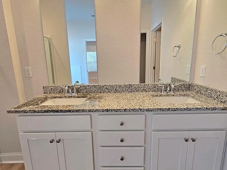 5175 Grand Oak Cir — Photo 16
