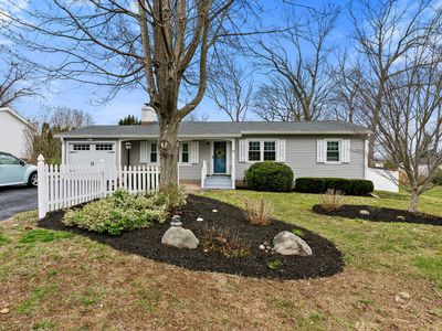 18 Woodvale Road, Branford, CT, 06405