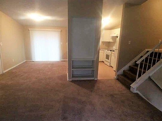 5th image of 2990 Forestside Ln