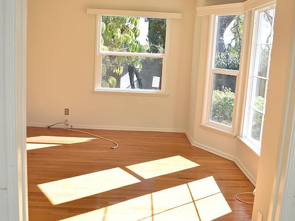 2nd image of 1750 Midvale Ave