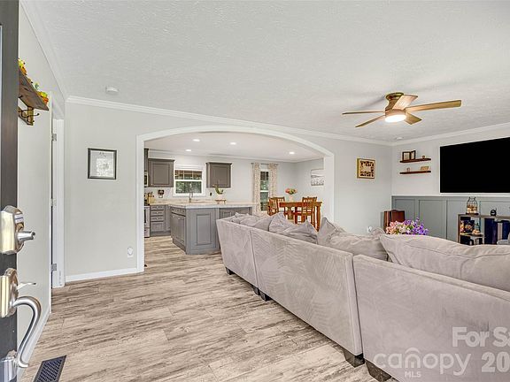 5th image of 5007 Carlos Rd