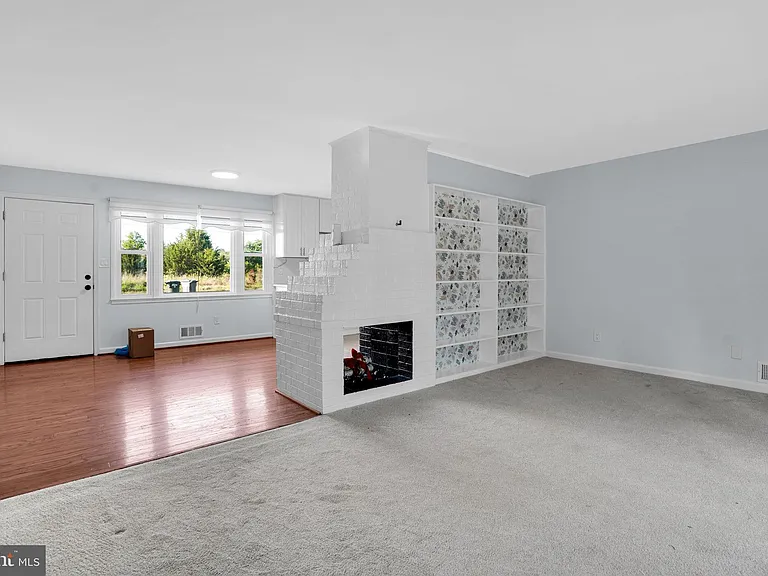 13209 Thornton Dr — Photo 10