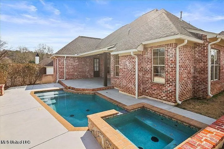 102 Cypress Lake Blvd S — Photo 36