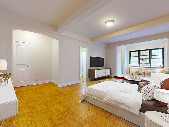 2nd image of 141 E 56th St APT 9e