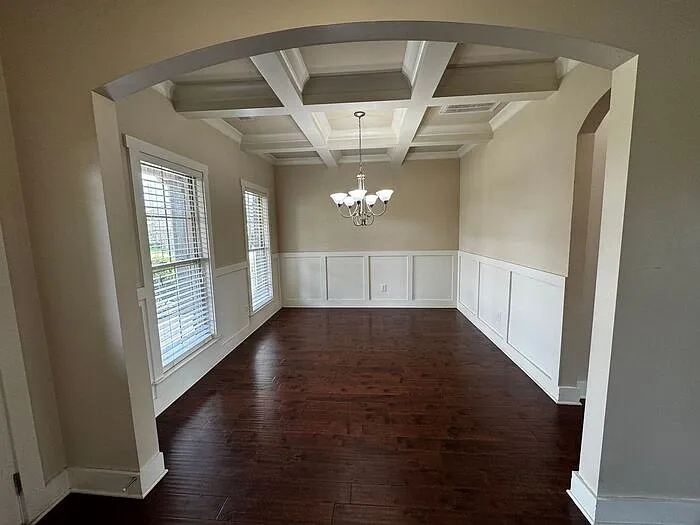 7605 Ashor Dr NW — Photo 5