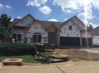 501 Auburn Trace Ln, Saint Peters, MO 63376