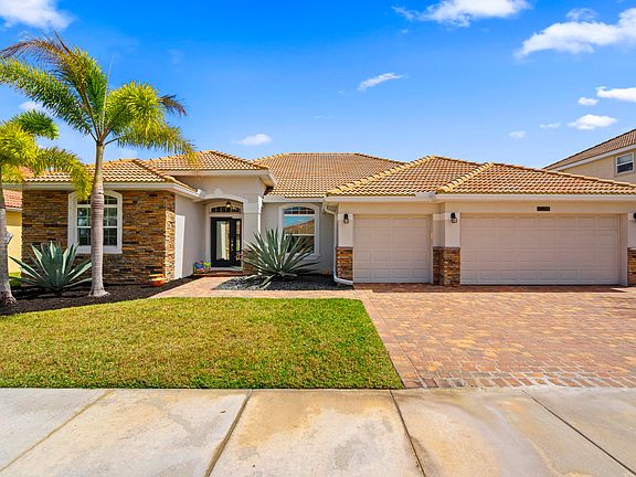 2nd image of 12150 SW Aventino Drive