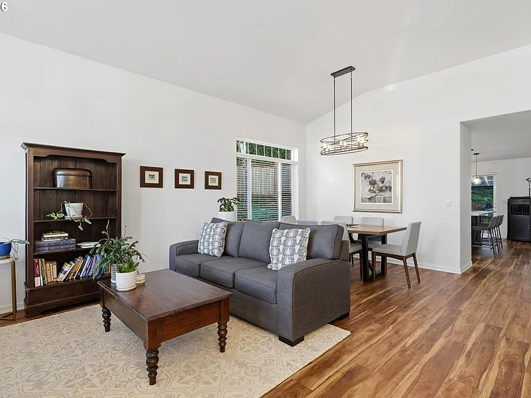 13936 SW Uplands Dr — Photo 7