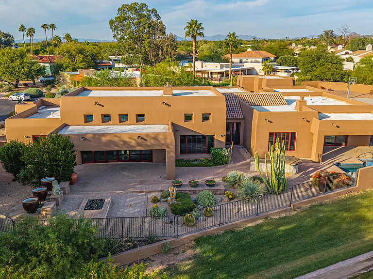 8406 E Calle Buena Vis — Photo 89