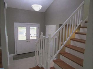 7 Snowden Pl, Cherry Hill, NJ 08003